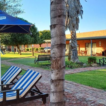 Culdesac Guesthouse Oudtshoorn Exterior foto