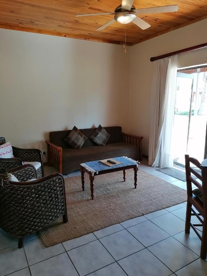 Culdesac Guesthouse Oudtshoorn Exterior foto