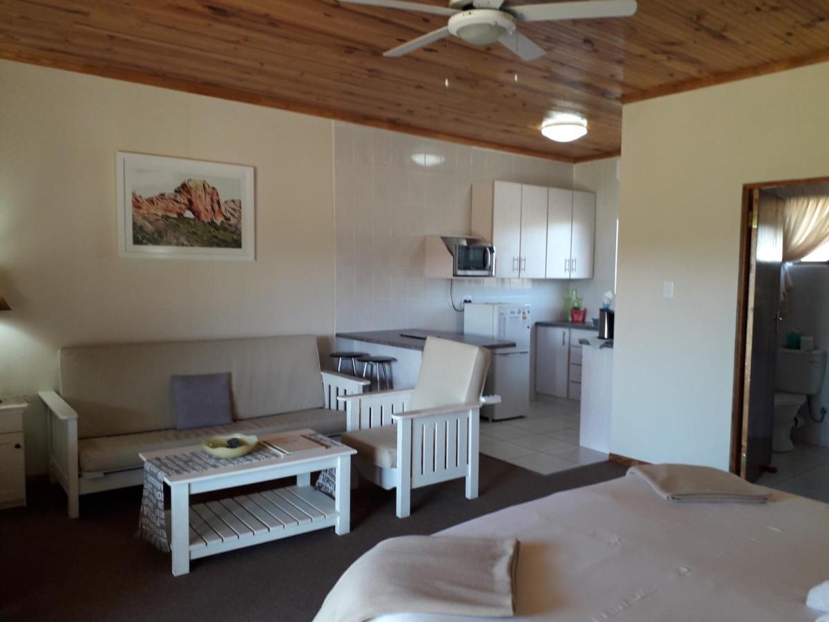 Culdesac Guesthouse Oudtshoorn Exterior foto