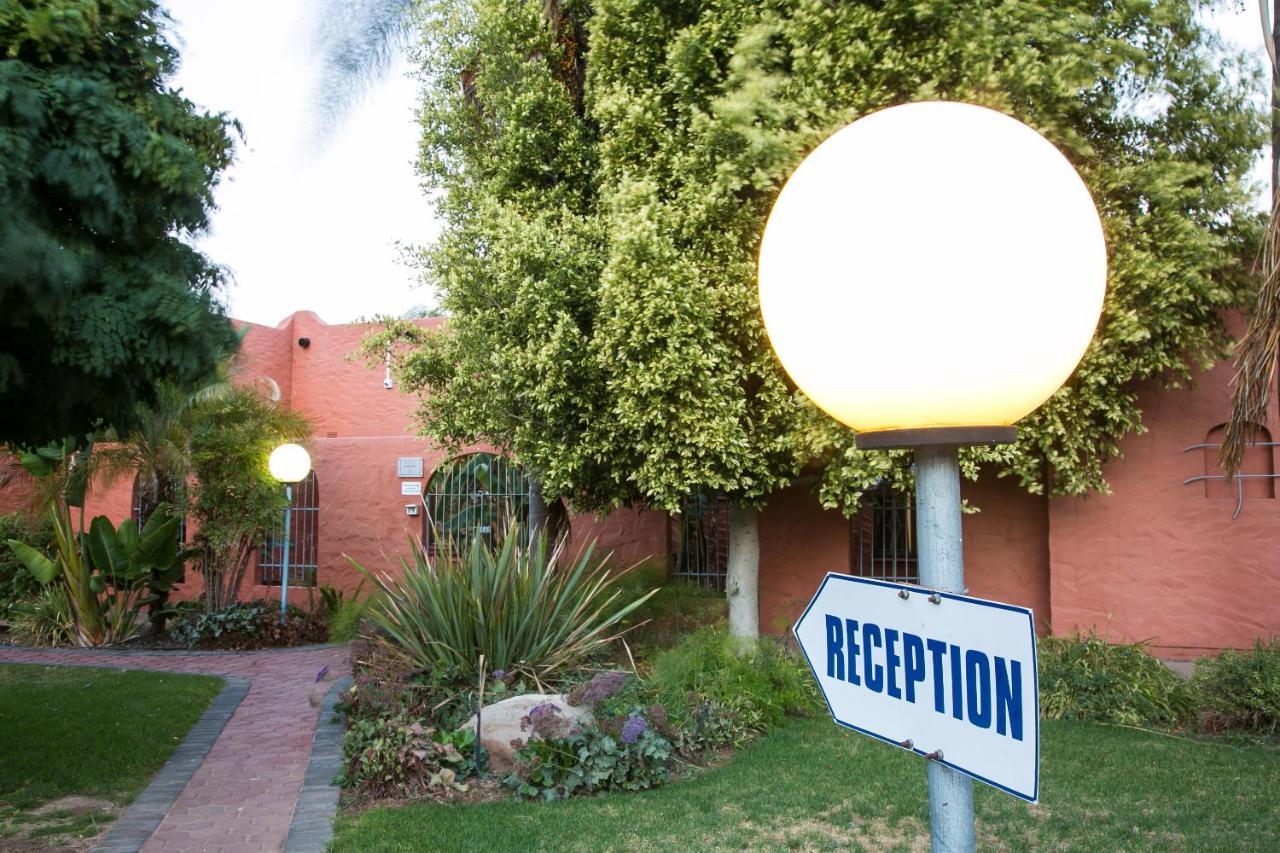 Culdesac Guesthouse Oudtshoorn Exterior foto